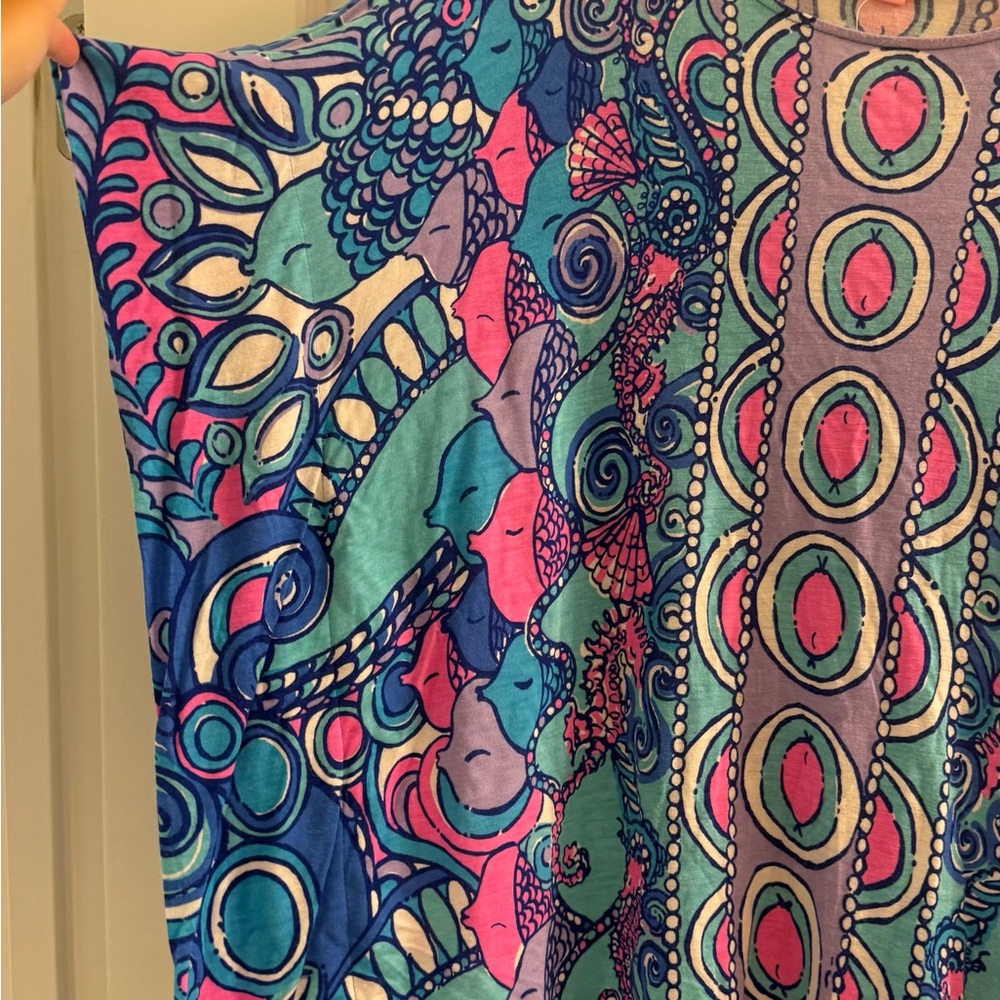 Lilly Pulitzer S/M top - Picture 2 of 2